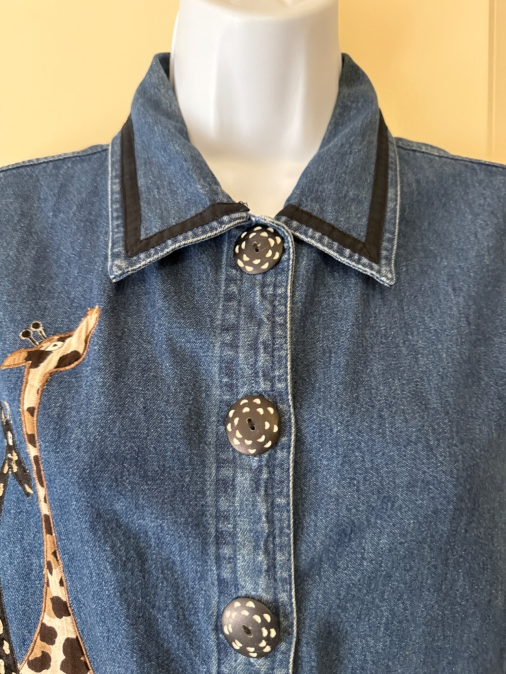 Dress Barn Denim Vest size Medium - Picture 3 of 9